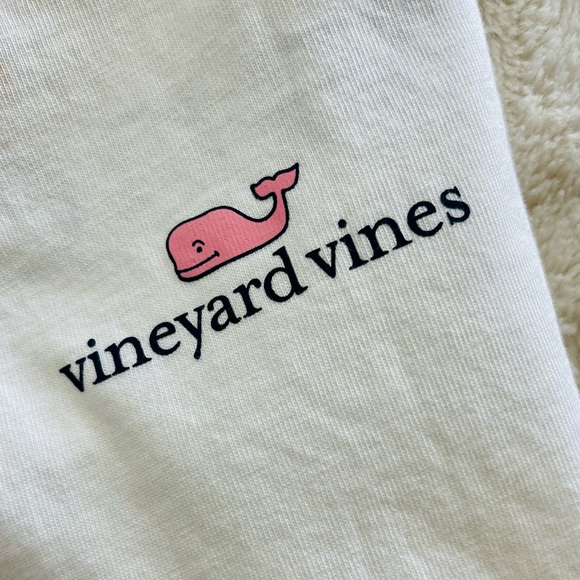 new with tags Vineyard Vines tee!! 🤍 - Picture 3 of 4
